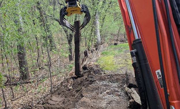 tearing-out-rotting-timber-retaining-walls tearing out old timber retaining walls