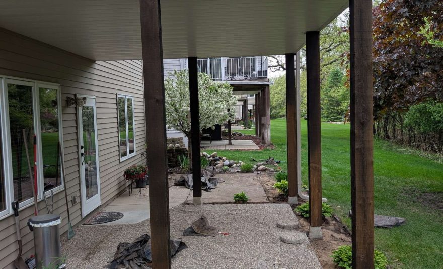 buff-limestone-landscape-bed-project-andover-mn-2