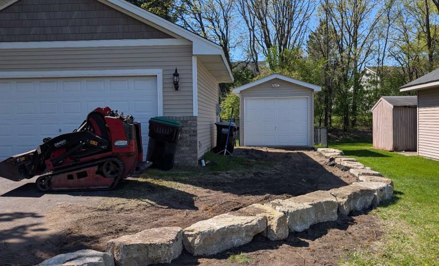 limestone-boulder-wall-ramsey-mn-2